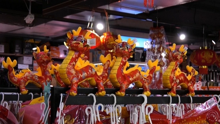 经开区：备年货迎新年 商超货足年味浓